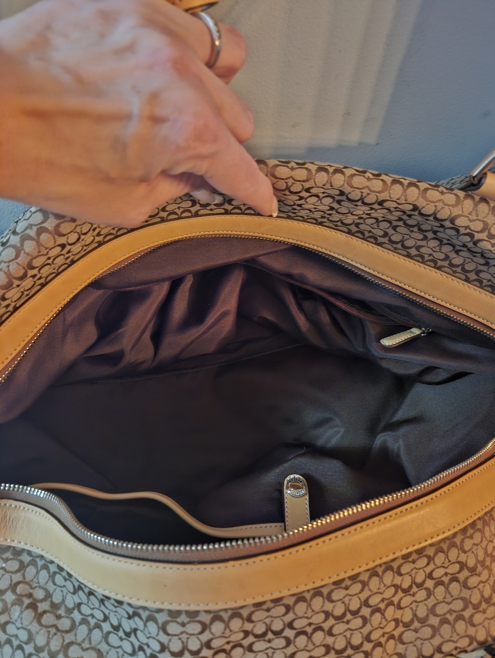 Coach Tan Signature Canvas Weekender Bag - Picture 5 of 13